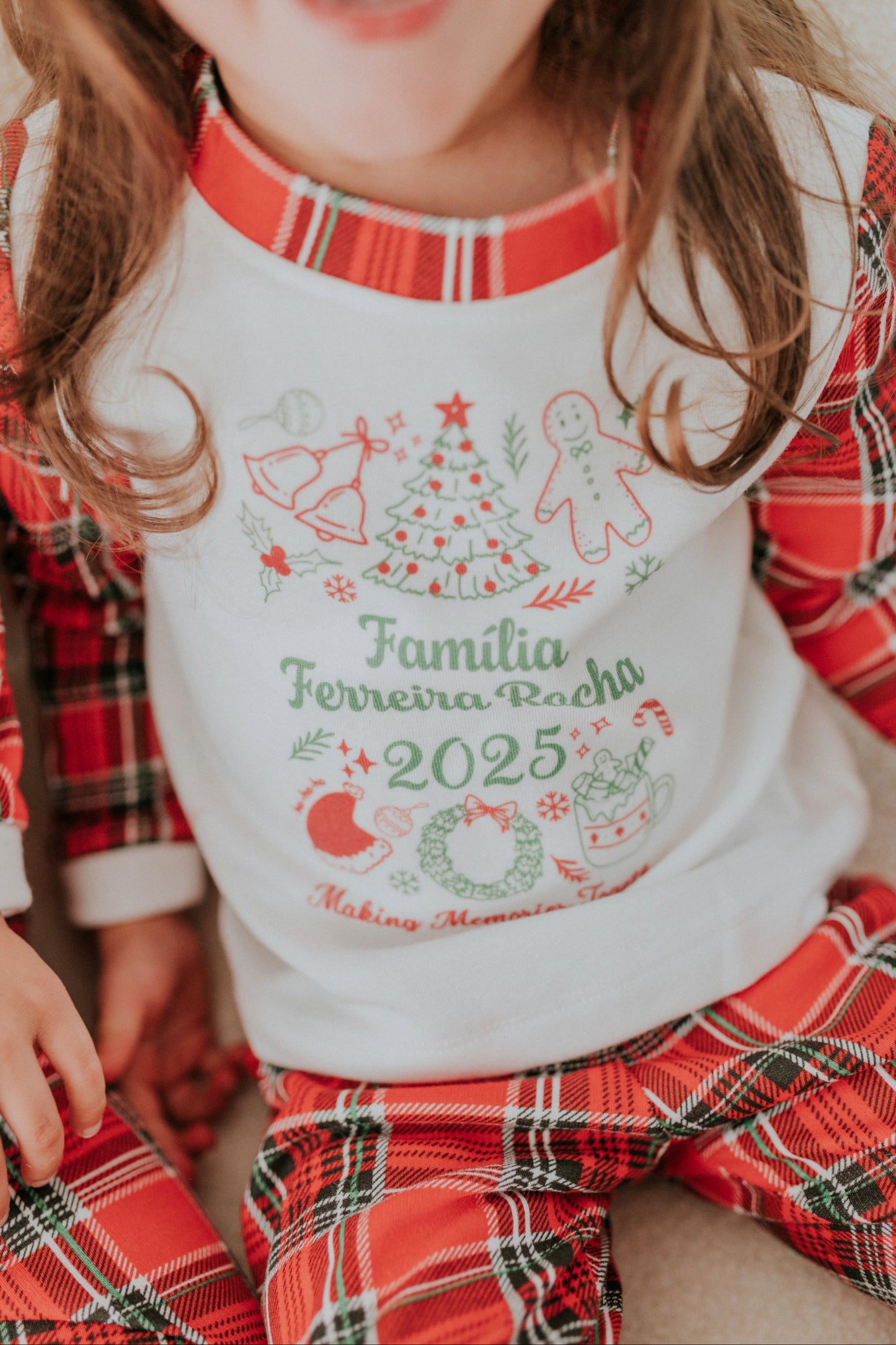 Pijama de Natal Personalizável – Para Momentos Mágicos em Família!