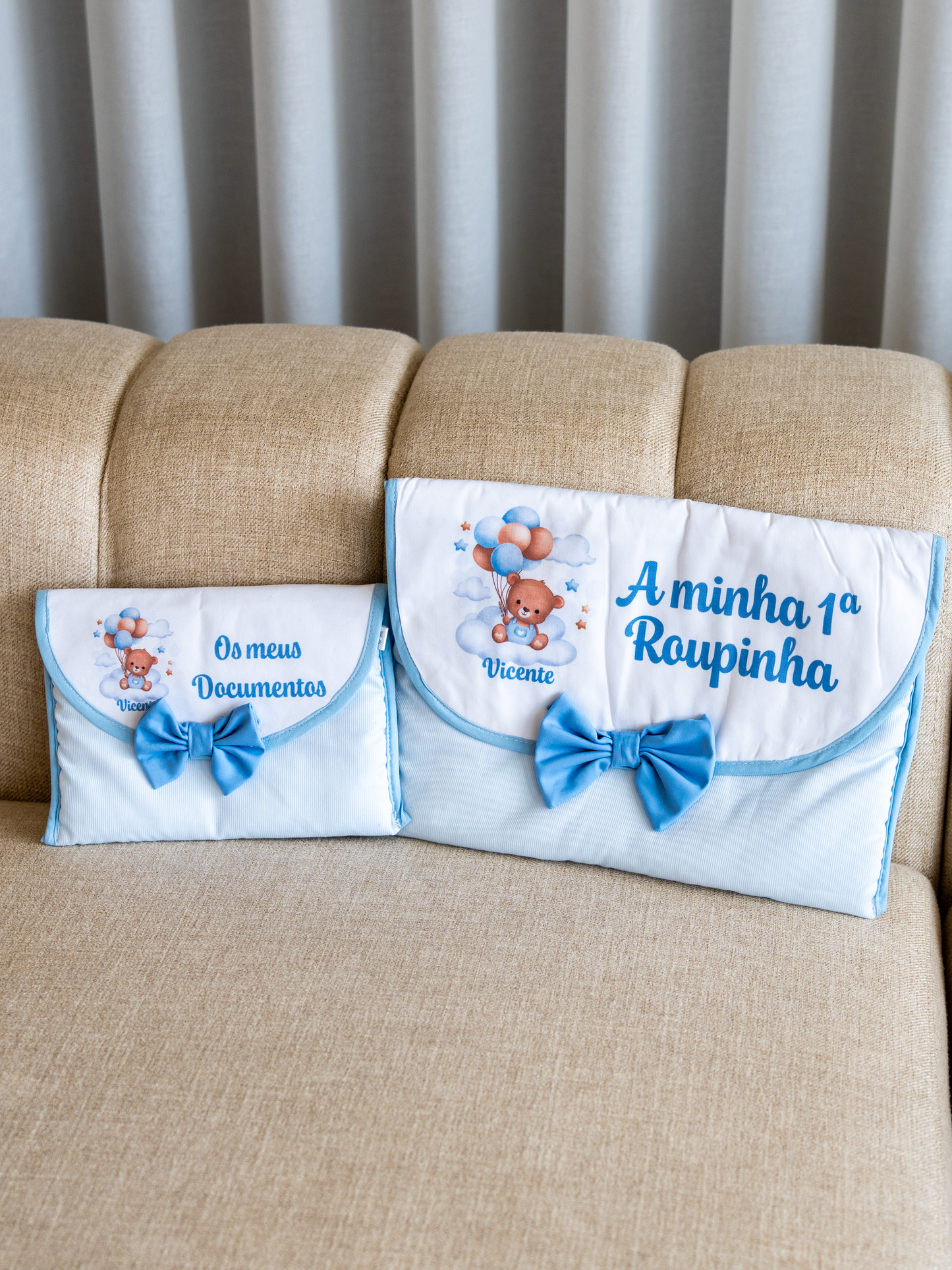 Conjunto Porta-Documentos e Porta-Roupinha do Bebé Personalizado