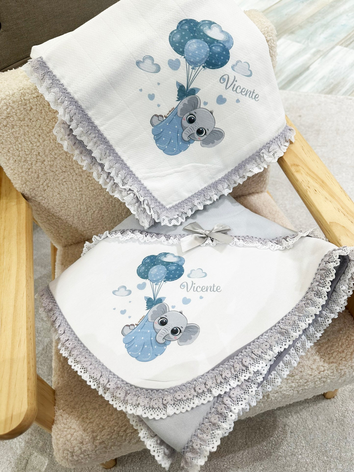 Conjunto Manta e Fralda Dupla Rendada